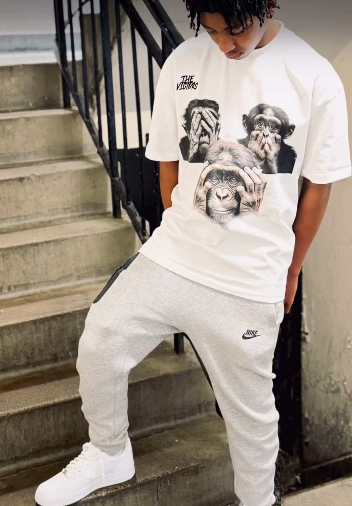 Oversized white short sleeve, no evil T-shirt.